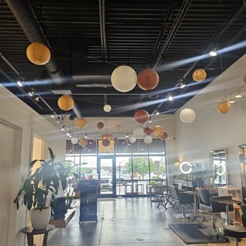 Staiy Salon - Hair Salons Near Me - Omaha, Nebraska