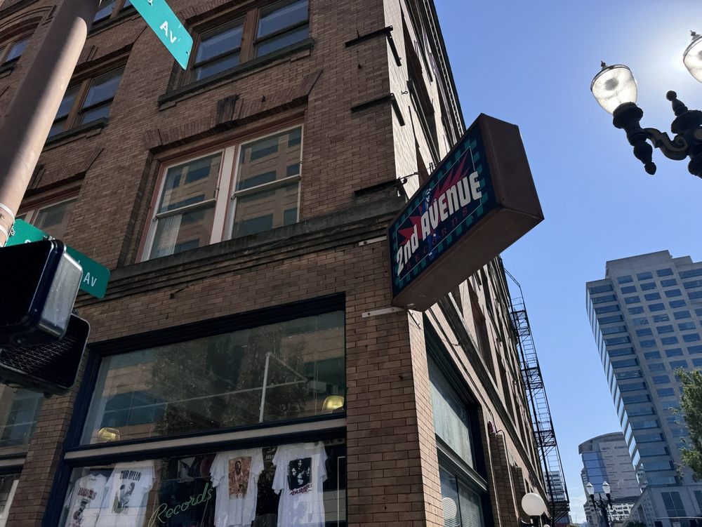 2ND AVENUE RECORDS Updated October 2024 46 Photos & 118 Reviews