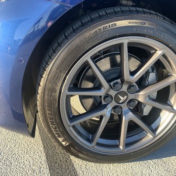 Alex Fix Wheels - Curb rash - Wheel & Rim Repair Near Me - Downey, California Alex Fix Wheels - Curb rash - Wheel & Rim Repair Near Me - Downey, California