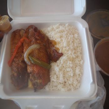 Gourmet Lunch - Baked Turkey Wing and Peppers - Restaurants Near Me - Newark, New Jersey Gourmet Lunch - Baked Turkey Wing and Peppers - Restaurants Near Me - Newark, New Jersey
