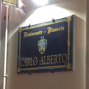 Pizzeria Carlo Alberto - Italian Near Me - Pompei, NA