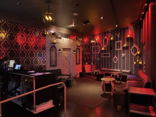 1923 Prohibition Bar by null