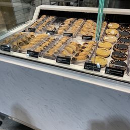 So many cannoli's So many cannoli's