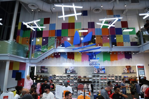 Shoe Palace by null
