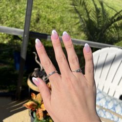 Venus Nails - Nails