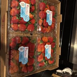 Flat of berries