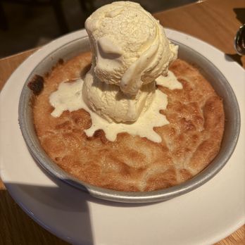 BJ's Restaurant & Brewhouse - Sugar Cookie Pizookie - Breweries Near Me - Columbia, South Carolina