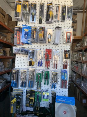 LIGHTNING ELECTRIC & LED LIGHTING SUPPLY - Updated July 2024 - 38 ...