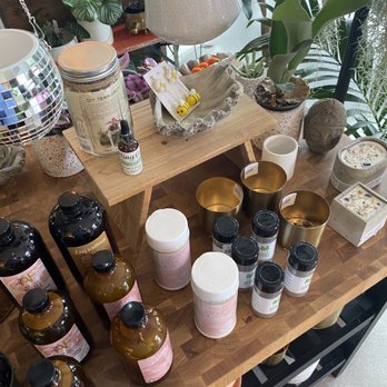 Daphne's Botanicals - Product shelf - Nurseries & Gardening Near Me - Portland, Oregon