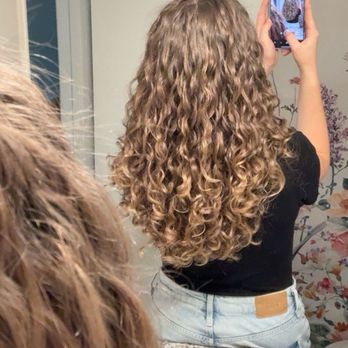 Cara Mia Salon - Hair - Hair Salons Near Me - Hampton, Virginia