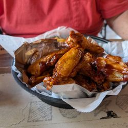 Catfish Johnnys - Ayce wings