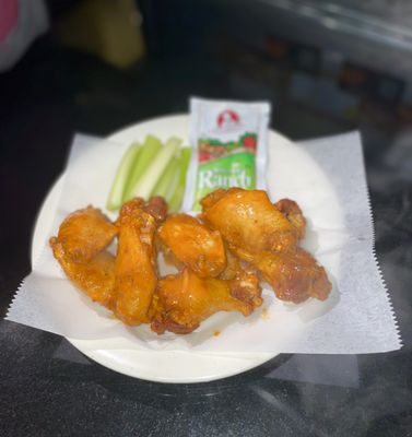 Juniors Pizza, Subs & Wings by null