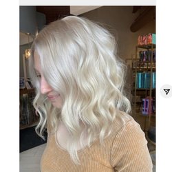 Color Room Salon & Day Spa - Blonde