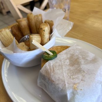 Gardenia's Cafe - Cafes Near Me - Gaithersburg, Maryland Gardenia's Cafe - Cafes Near Me - Gaithersburg, Maryland