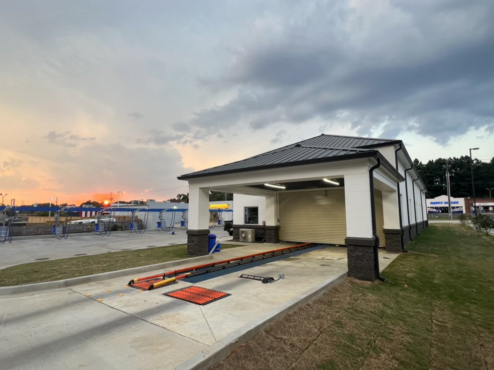 NORTH HILLS CAR WASH Updated October 2024 10 Photos 2423 N Hills