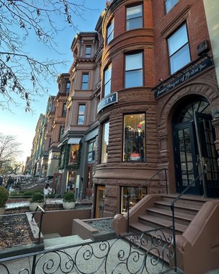 Newbury St by null