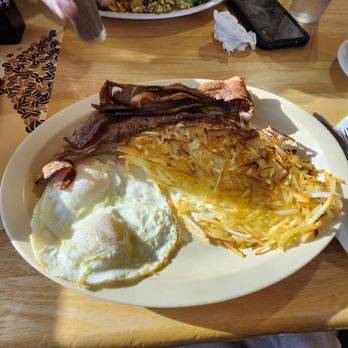 Foothills Cafe - Breakfast & Brunch Near Me - Sonora, California