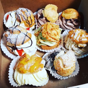 UTea Pho - Cream puffs - Vietnamese Near Me - Austin, Texas