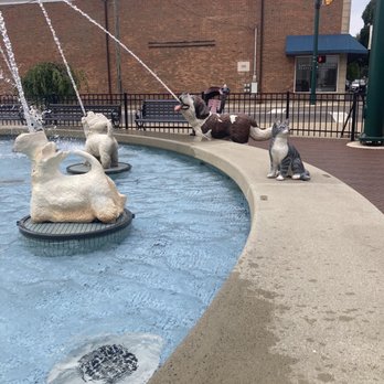 Dog Fountain - Landmarks & Historical Buildings Near Me - Mount Vernon, Ohio Dog Fountain - Landmarks & Historical Buildings Near Me - Mount Vernon, Ohio