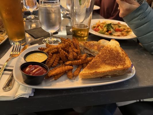 22TEN Kitchen Cocktails by null