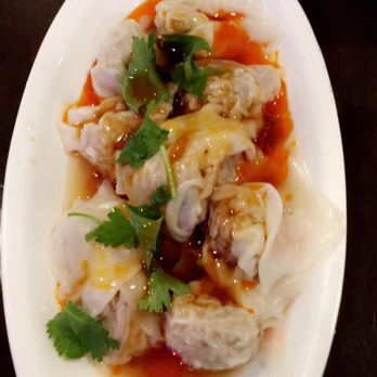 Dolphin Bay - Spicy wontons - Taiwanese Near Me - Boston, Massachusetts