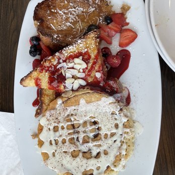 Broken Yolk Cafe - Sweet Trio - Breakfast & Brunch Near Me - Fullerton, California Broken Yolk Cafe - Sweet Trio - Breakfast & Brunch Near Me - Fullerton, California