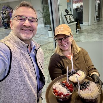 Asheville Acai - Melissa makes an exquisite bowl! - Acai Bowls Near Me - Asheville, North Carolina Asheville Acai - Melissa makes an exquisite bowl! - Acai Bowls Near Me - Asheville, North Carolina