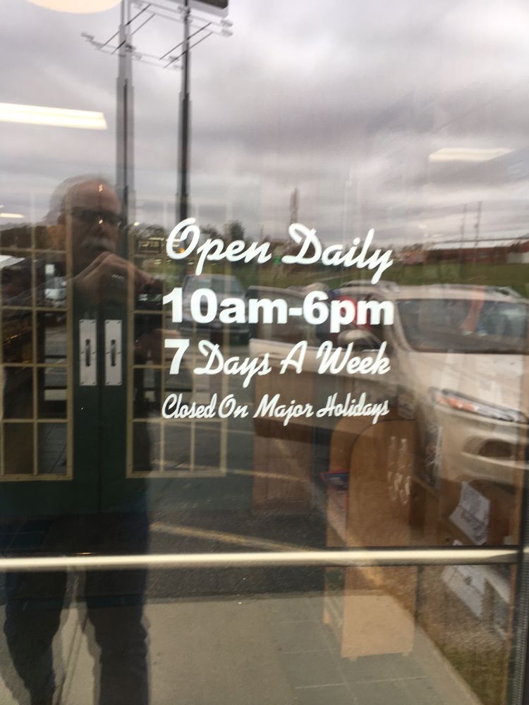 SPRINGFIELD ANTIQUE CENTER 20 Photos & 17 Reviews 1735 Titus Rd