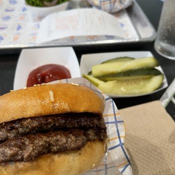 Super Duper Burgers - Super Super Burger - Burgers Near Me - Los Gatos, California Super Duper Burgers - Super Super Burger - Burgers Near Me - Los Gatos, California