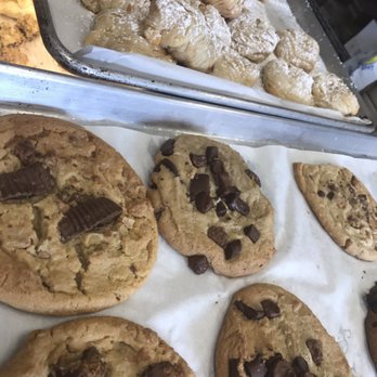 Italian Kitchen - Freshly baked dessert! - Delis Near Me - Fairfield, Connecticut