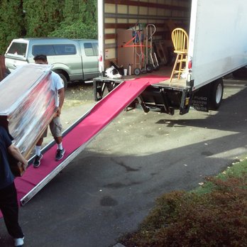 PMC Moving - Matt and Nacho filling 24' truck - Movers Near Me - Lynnwood, Washington