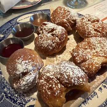 MoCo's Founding Farmers - Uncle Buck's Beignets - New American Near Me - Potomac, Maryland MoCo's Founding Farmers - Uncle Buck's Beignets - New American Near Me - Potomac, Maryland
