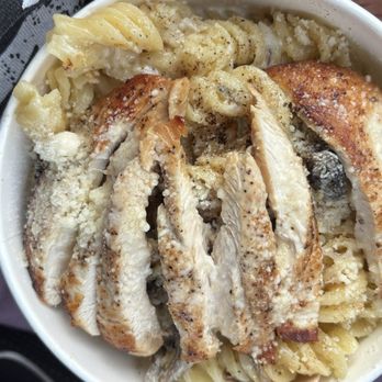 Poppies Pasta - Grilled chicken, three Four Cheeses and Wild Mushroom Sauce - Pasta Shops Near Me - Villa Park, Illinois Poppies Pasta - Grilled chicken, three Four Cheeses and Wild Mushroom Sauce - Pasta Shops Near Me - Villa Park, Illinois