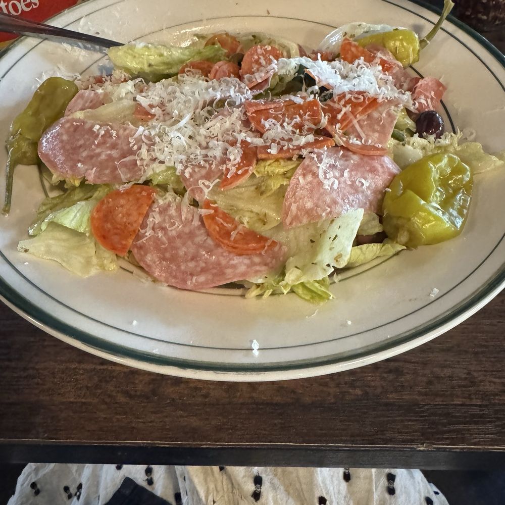 St. Laurent Pizza - Dante salad - Pizza Near Me - Shreveport, Louisiana St. Laurent Pizza - Dante salad - Pizza Near Me - Shreveport, Louisiana