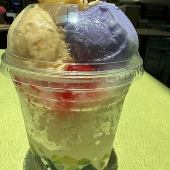 Lilian’s Bread & Sweets - Halo halo - Filipino Near Me - North Hills, California Lilian’s Bread & Sweets - Halo halo - Filipino Near Me - North Hills, California