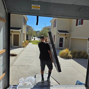 Modern Moves DFW - 5 Star moving services on a beautiful day - Movers Near Me - Dallas, Texas Modern Moves DFW - 5 Star moving services on a beautiful day - Movers Near Me - Dallas, Texas