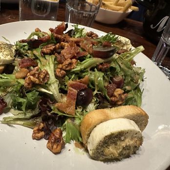 Luca Bistro - Goat cheese salad. - French Near Me - Cincinnati, Ohio