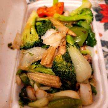Double Greeting Wonton House - Vegatables in sauce - Chinese Near Me - Edmonton, Alberta