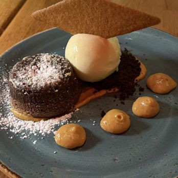El Fish Marisquería - Chocolate cake dessert - Seafood Near Me - New York, New York