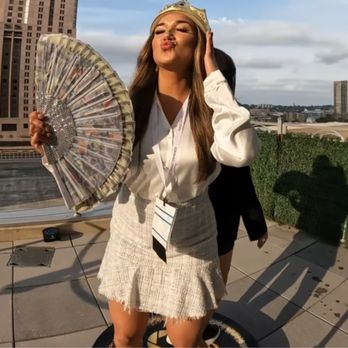 Lavish 360 Photobooth - Step into a world where your momements are captured not just in photos, but in dynamic 360 degress videos that tell a story form every angle - Photo Booth Rentals Near Me Lavish 360 Photobooth - Step into a world where your momements are captured not just in photos, but in dynamic 360 degress videos that tell a story form every angle - Photo Booth Rentals Near Me