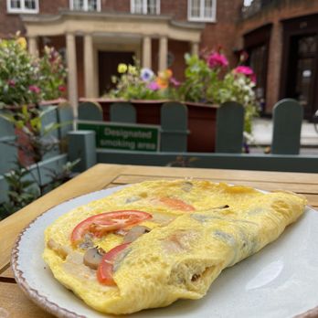Montparnasse Cafe - Omelette: £4,90 - Coffee & Tea Near Me - London, XGL Montparnasse Cafe - Omelette: £4,90 - Coffee & Tea Near Me - London, XGL