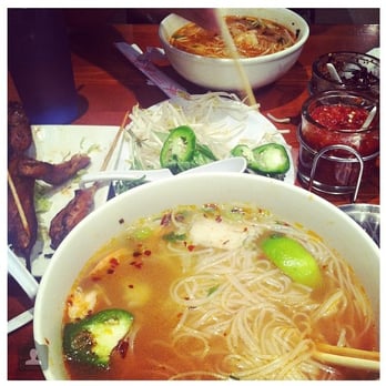 Pho Show - Large Shrimp and fish Pho :) makes me so happy!!! And yes, I finished the whole thing! - Vietnamese Near Me - Culver City, California