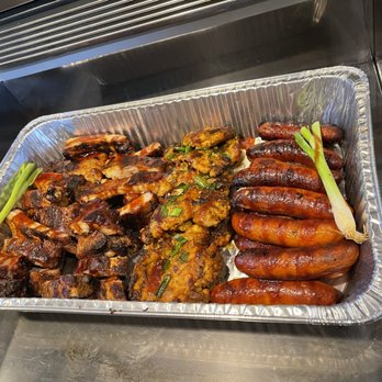 Chef Teezy - Delicious BBQ Chicken, Ribs & Links.  Very tender with a great smoky flavor! - Personal Chefs Near Me