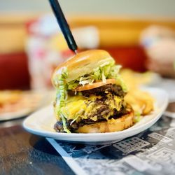 Red Robin Gourmet Burgers and Brews - Gold Medal Burger