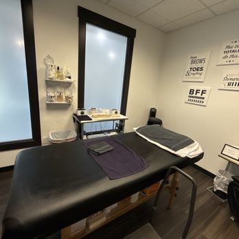 Wax Me Too - The room!! So comfy and VERY CLEAN - Waxing Near Me - South Jordan, Utah Wax Me Too - The room!! So comfy and VERY CLEAN - Waxing Near Me - South Jordan, Utah