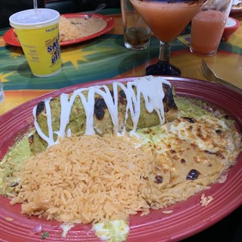 Salsa & Beer - Spicy green burrito - Mexican Near Me - Van Nuys, California