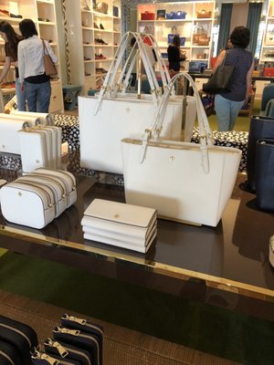 tory burch outlet nj