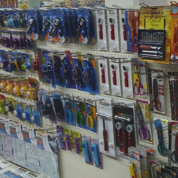 Wolle und Hobby - Motivstempel und Motivlocher sind für den Bastler unentbehrlich. - Fabric Stores Near Me - Kiel, SH