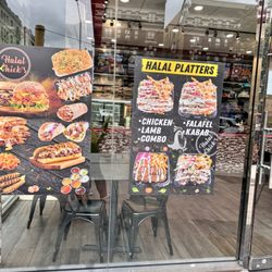 Halal Chicks - Outside