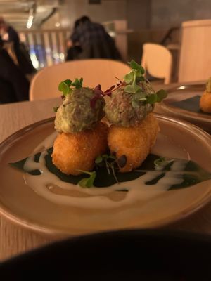 Bloom Sushi by null